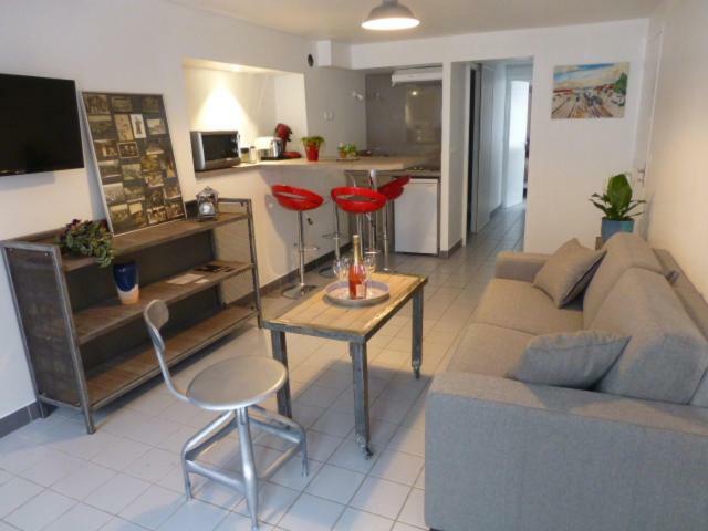 Cottage Au Terminus Увилер Екстериор снимка