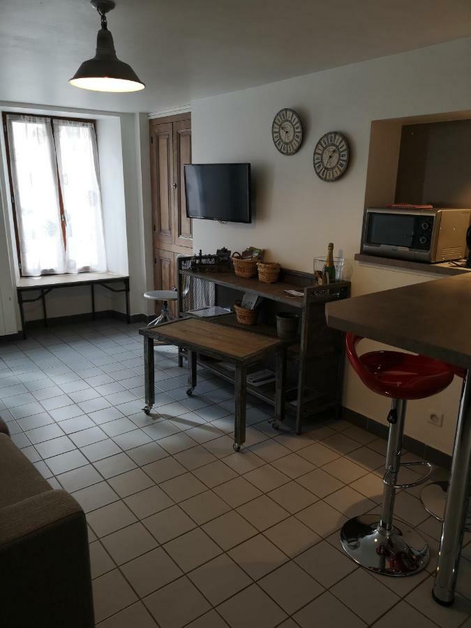 Cottage Au Terminus Увилер Екстериор снимка